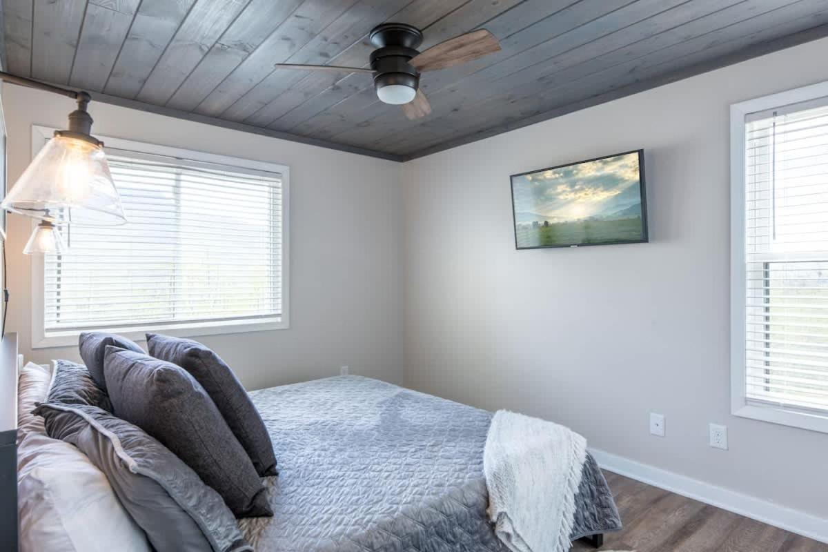Modern Mountain Escape Gatlinburg