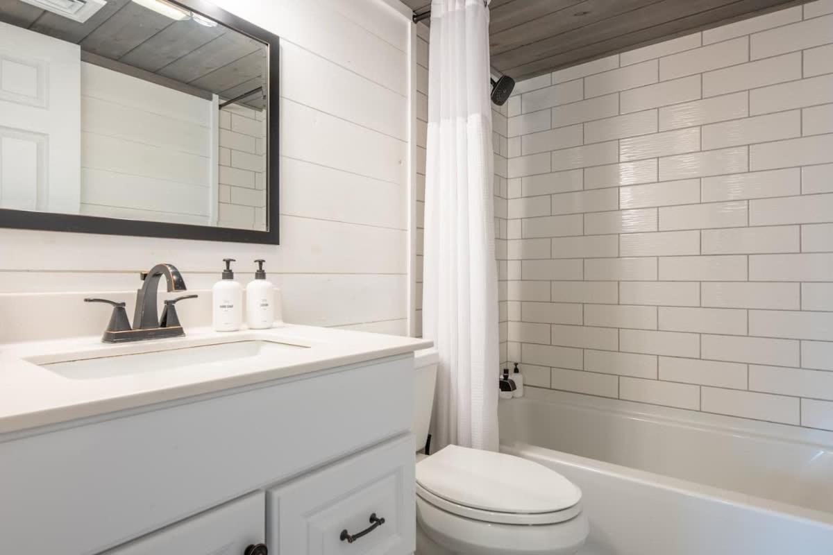 Modern Mountain Escape Holiday home Gatlinburg